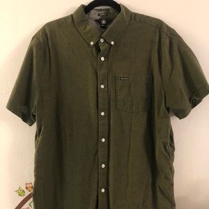 Volcom button down size XL